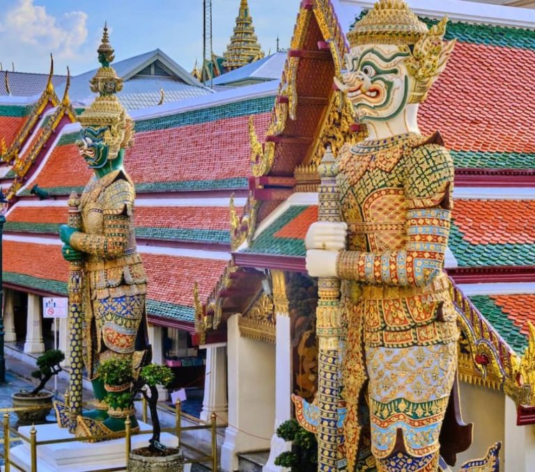 Inspirational Art Galleries in Bangkok - akyra Bangkok 11 Hotel