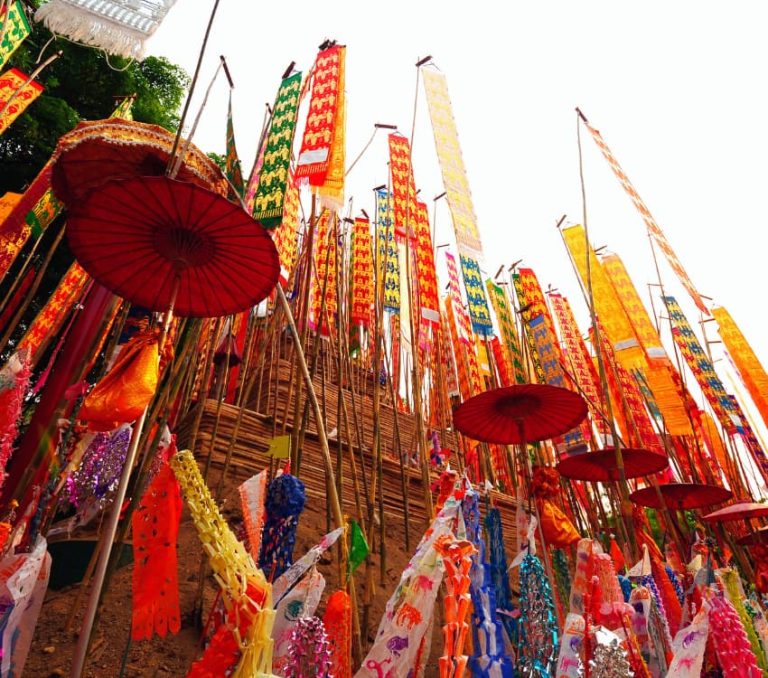 Explore Chinatown in Chiang Mai - Aleenta Retreat Chiang Mai