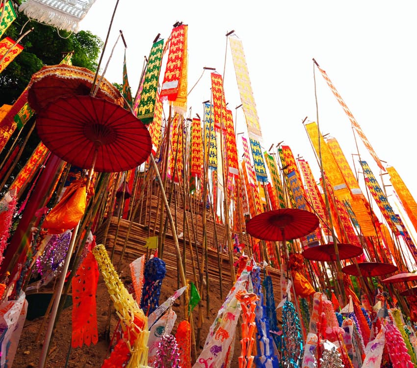 Explore Chinatown in Chiang Mai - Aleenta Retreat Chiang Mai