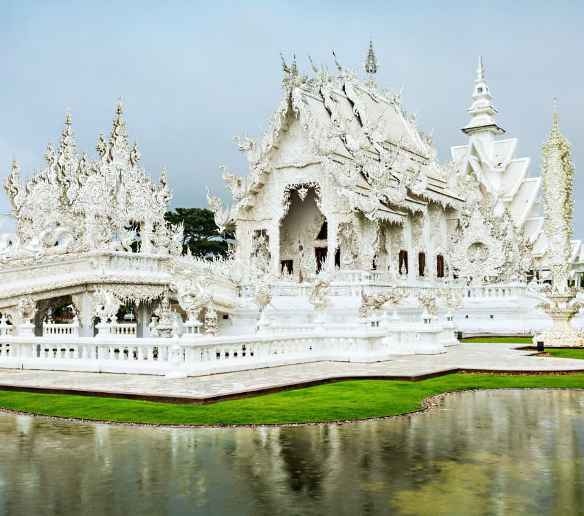 The White Temple (Wat Rong Khun) in Chiang Rai - Aleenta Retreat Chiang Mai